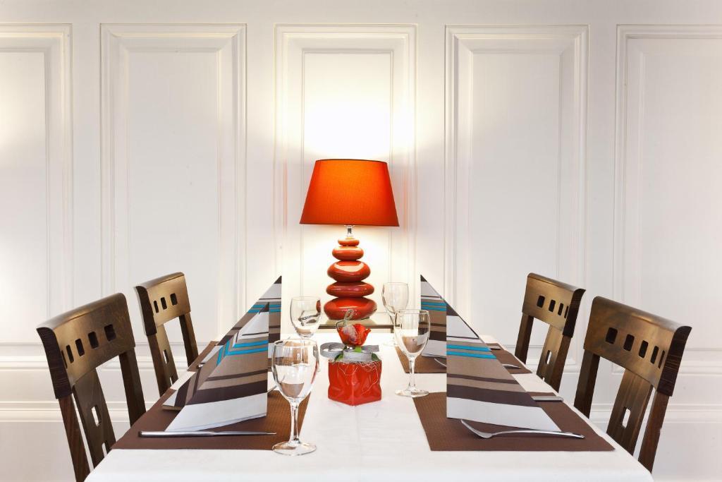 Hotel Restaurant La Cigogne Munster  Bagian luar foto