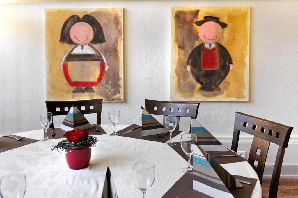 Hotel Restaurant La Cigogne Munster  Bagian luar foto